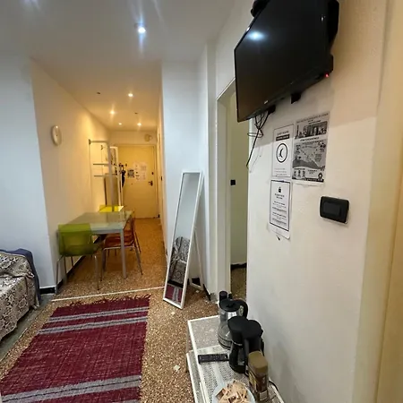 Homestay Centrum Twin & Triple Shared Bath *