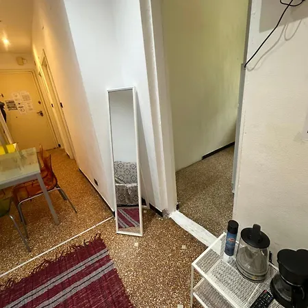 Accommodatie bij particulieren Centrum Twin & Triple Shared Bath Genua